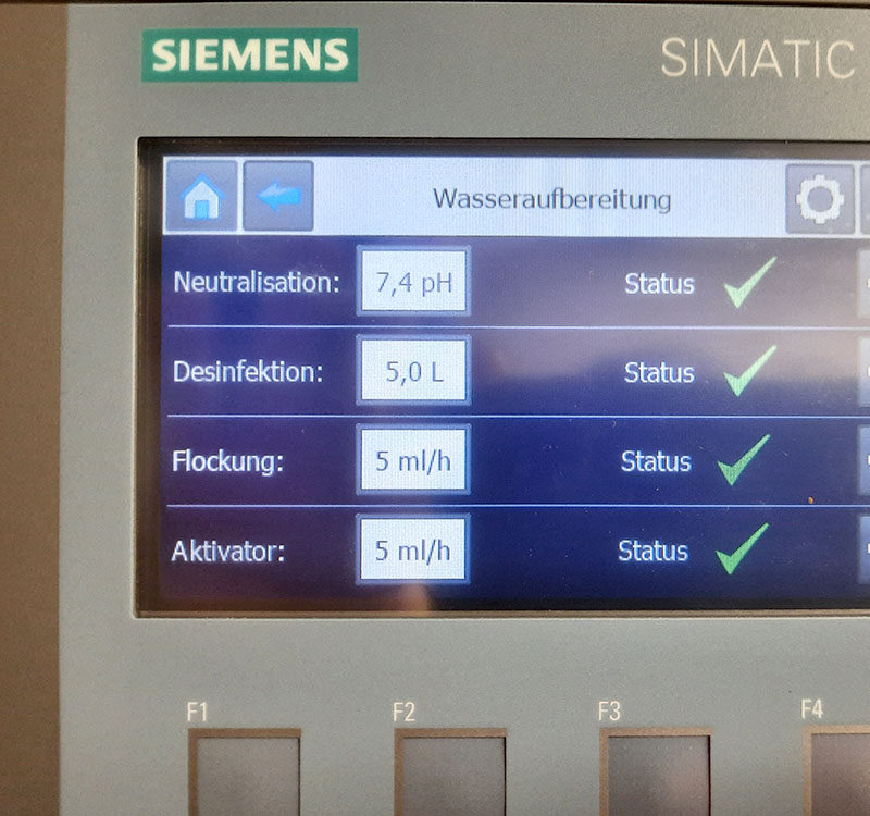Hausentwickelte Schwimmbadsteuerung